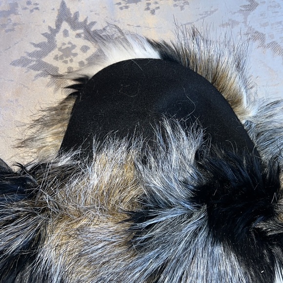 MK Faux Fur Jacket - Picture 8 of 8